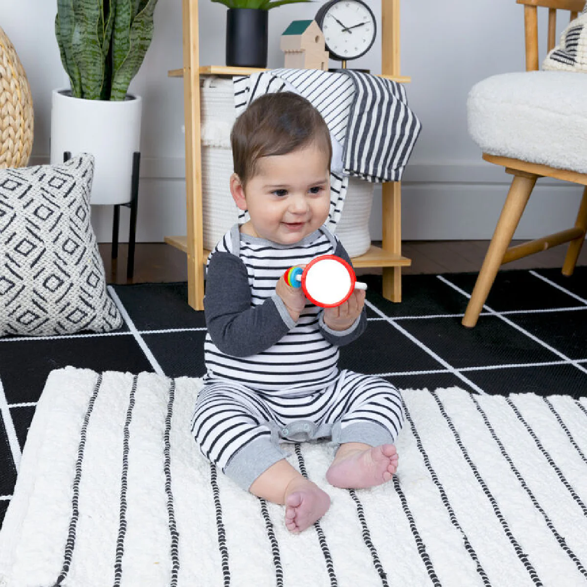 Baby Einstein Cal’s Sensory Shake-up™ Activity Rattle - Image 5