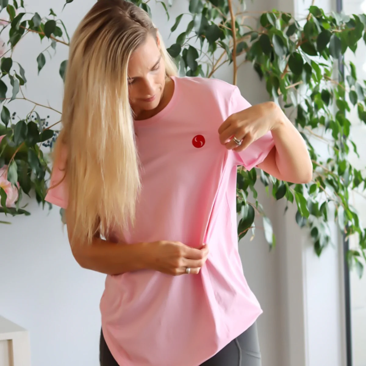 Charlotte Tee Breastfeeding T-Shirt - Image 11
