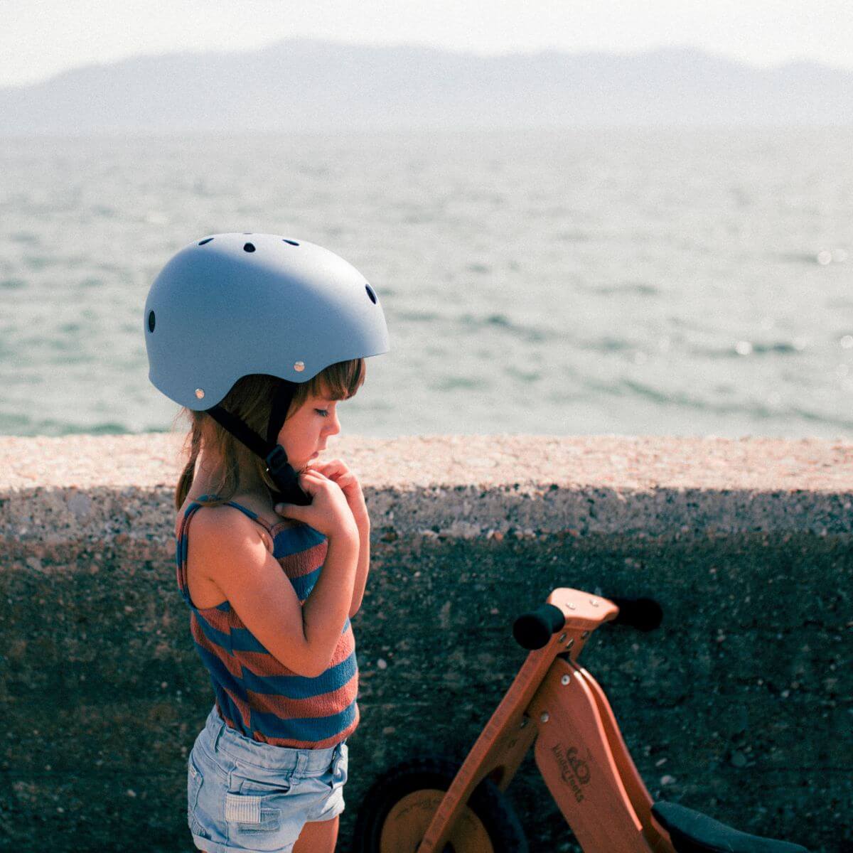 Kinderfeets Helmet - Image 4