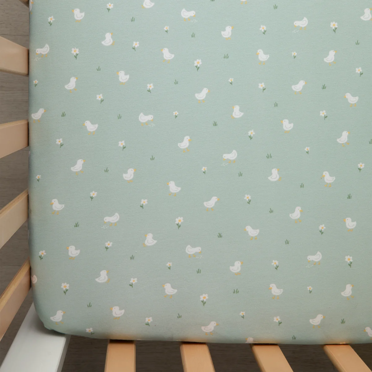 Living Textiles Goosey Goosey Jersey Cot Fitted Sheet 2pk - Image 5