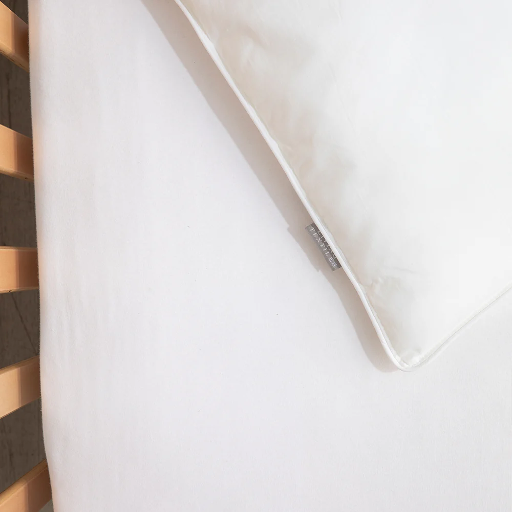Living Textiles White Jersey Cot Fitted Sheet 2pack - Image 2