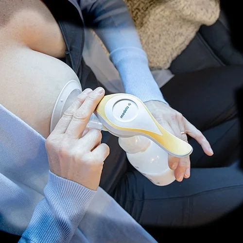 Medela Harmony Manual Breast Pump - Image 8
