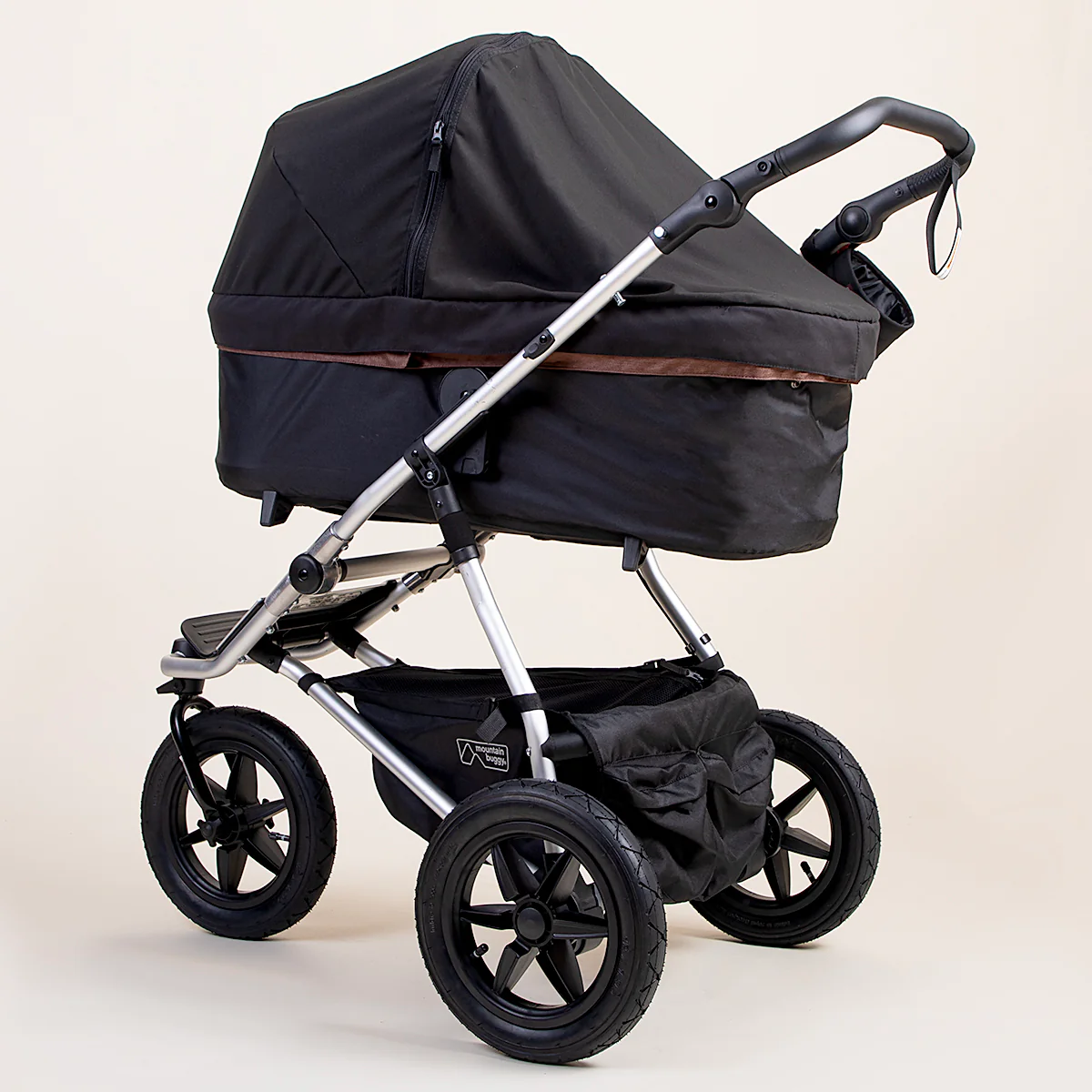 Mountain Buggy® carrycot plus™ sun cover set for urban jungle™, terrain™ - Image 2