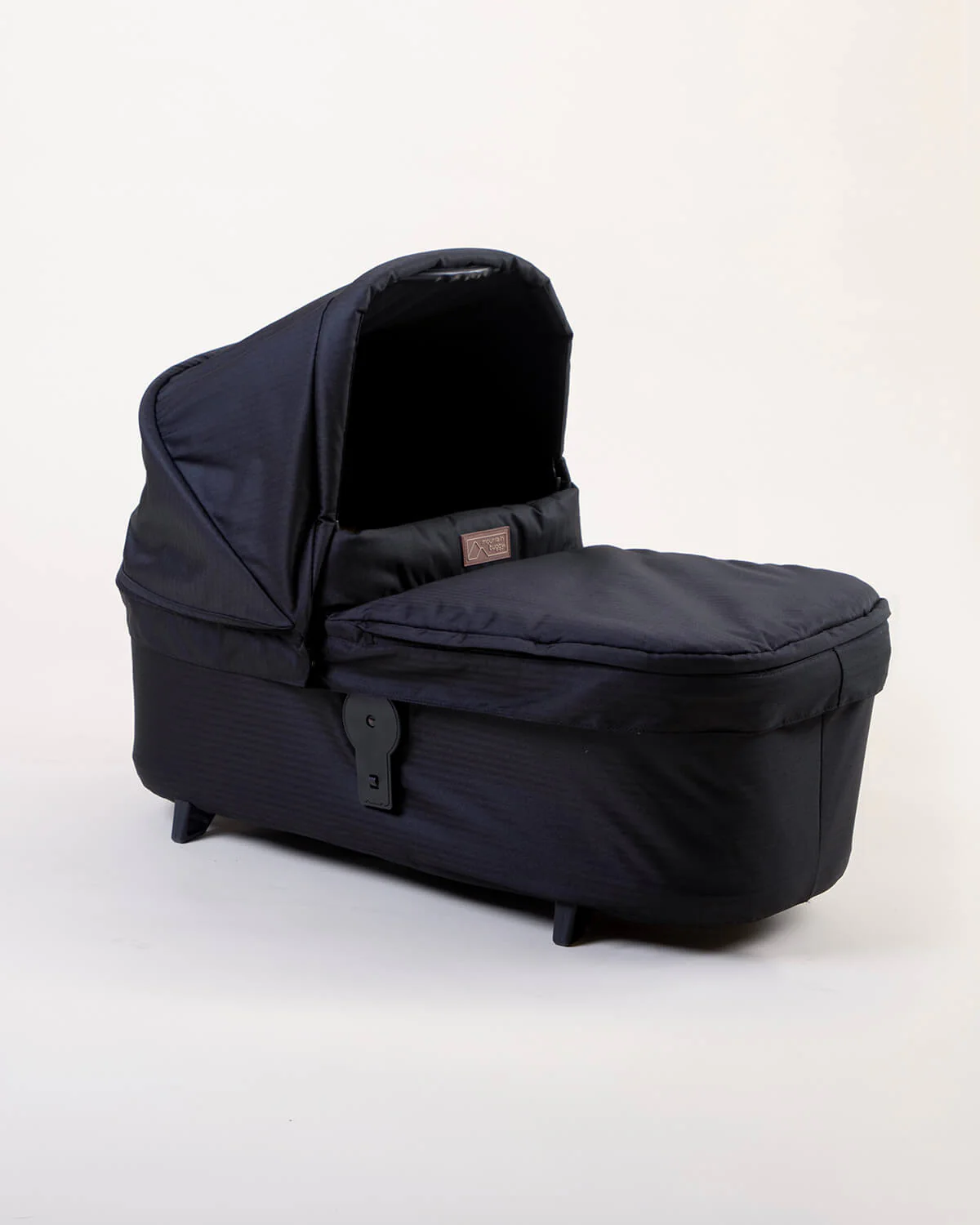 Mountain Buggy® urban jungle™ carrycot plus™ Bundle - Image 15