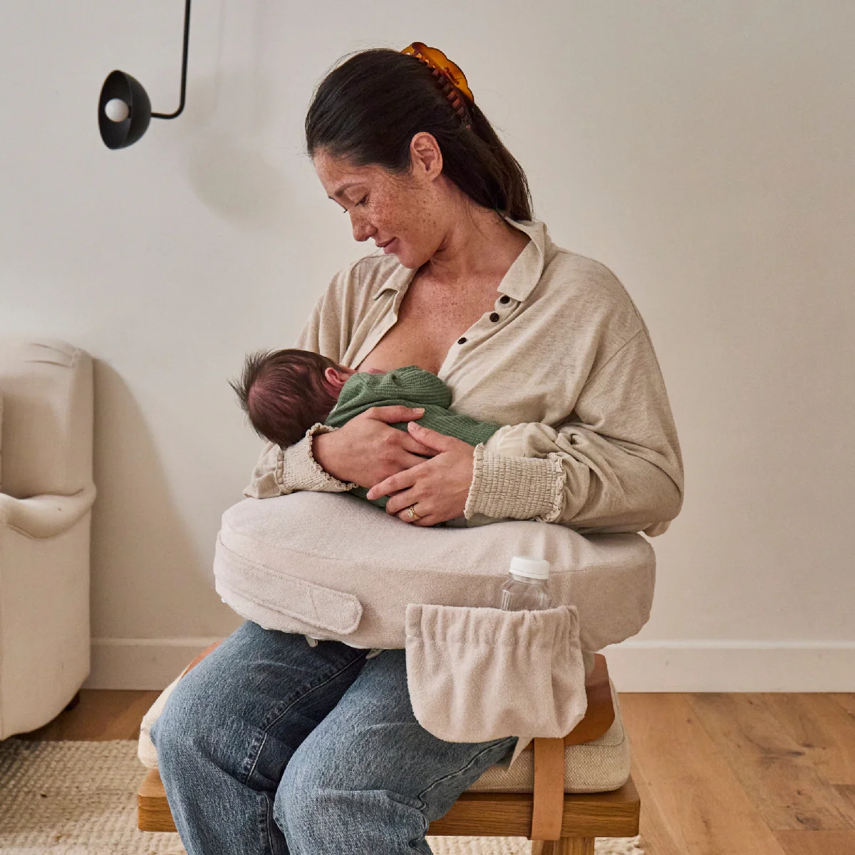 My Brest Friend Deluxe Nursing Pillow - Image 3