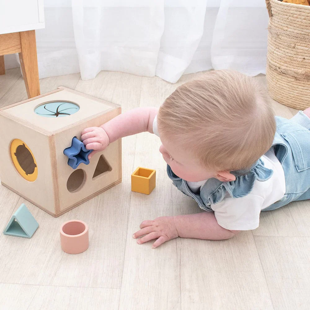 Playground 4 in 1 Sensory Cube - Image 4