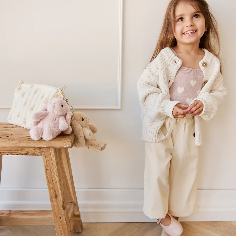 Snuggle Bunnies Penelope Key Charm - Image 20