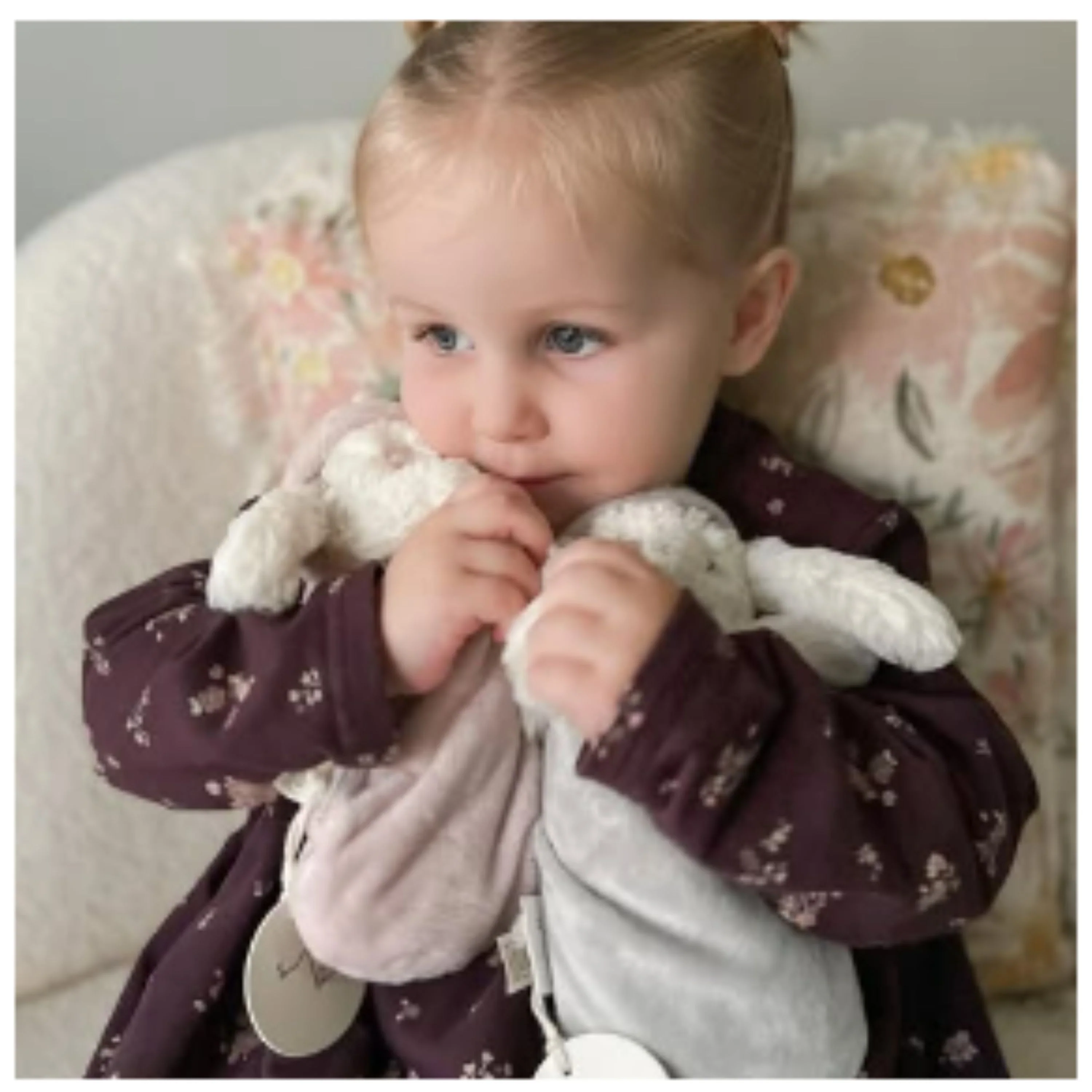 Snuggle Bunnies - Sleeping Penelope - Blush 20cm - Image 7