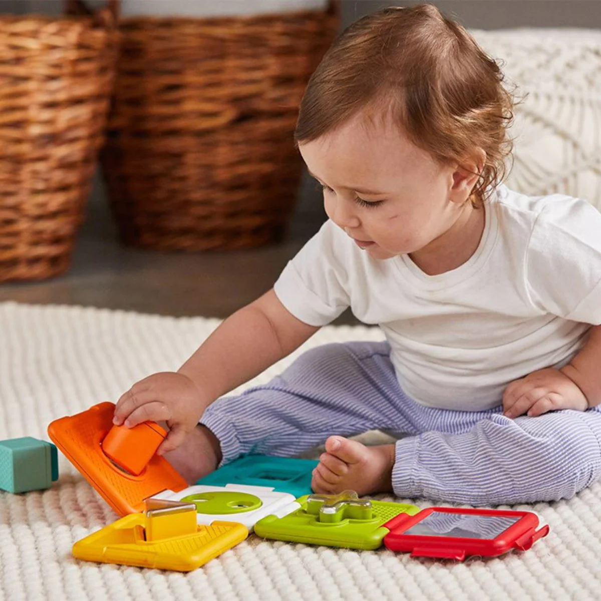 Tiny Love 2 in 1 Shape Sorter & Puzzle - Image 7